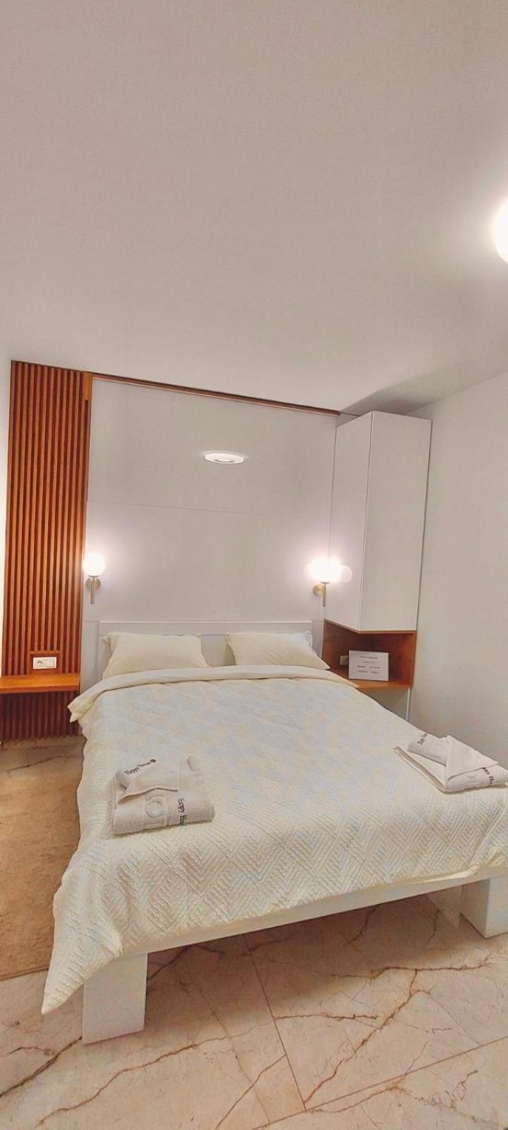 Apartmani Happy House Surcin Exterior photo
